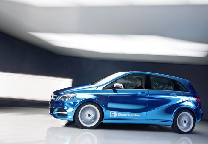 Mercedes B-Class Electric Drive Concept στο Σαλόνι του Παρισιού.